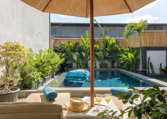 Villa Madeira Javanese Joglo,