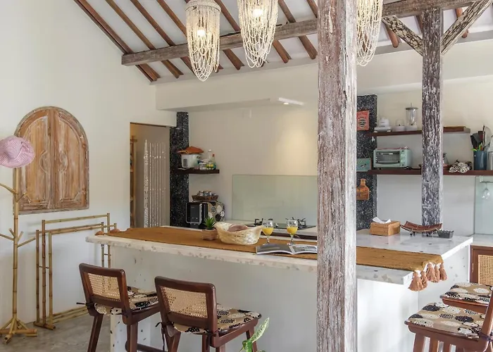 Villa Madeira Javanese Joglo, *