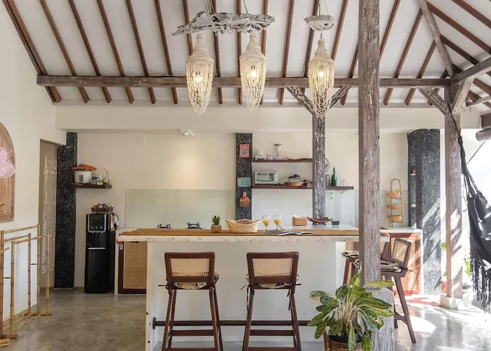 Madeira Javanese Joglo, Villa