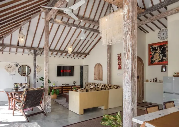 Villa Madeira Javanese Joglo, *