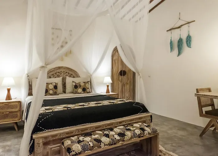 Villa Madeira Javanese Joglo, Jimbaran