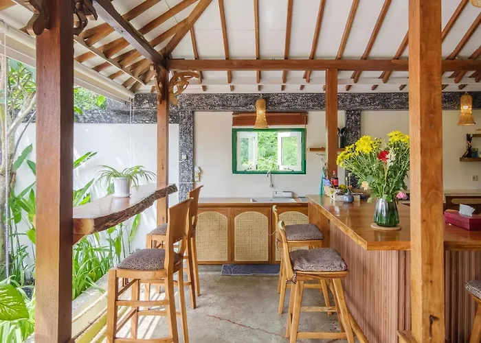 Madeira Javanese Joglo, Villa